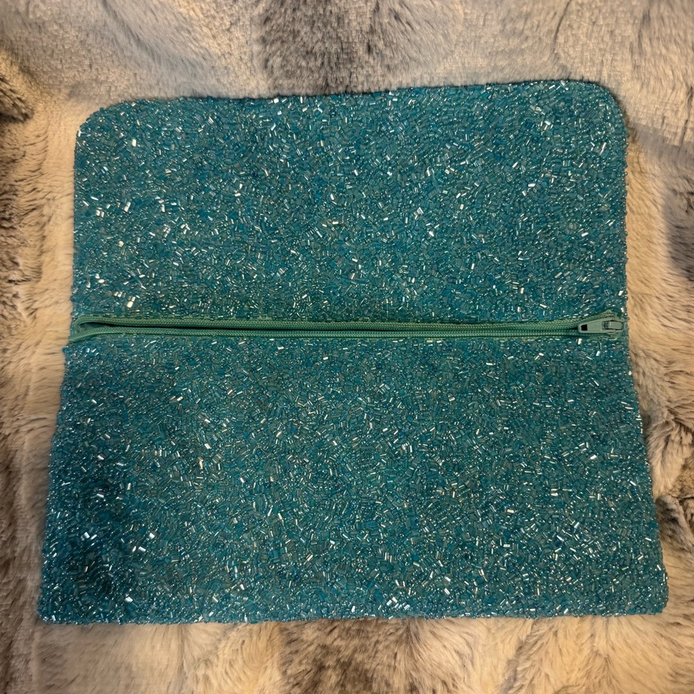 Moyna - Turquoise Blue Orange/Coral Reef Beaded Fold Over Clutch w/Dust Bag EUC - Picture 3 of 10